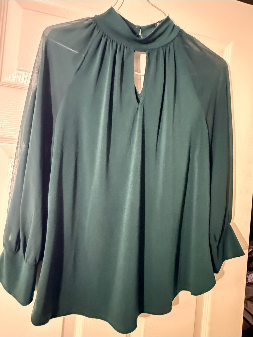 New York & Company Avenue Design Studio Green Sheer Sleeve Blouse M